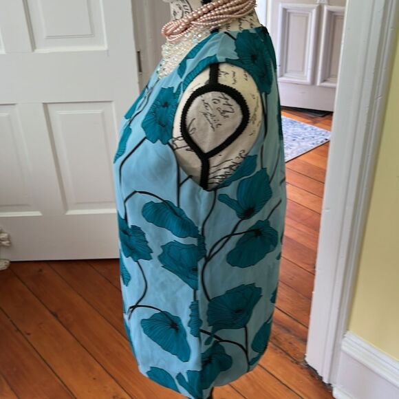 Cabi Sz S EUC Tiffany French Blue Floral Lined Top - Picture 5 of 9